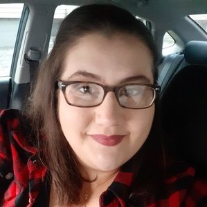 Meet your Posher, Daphne